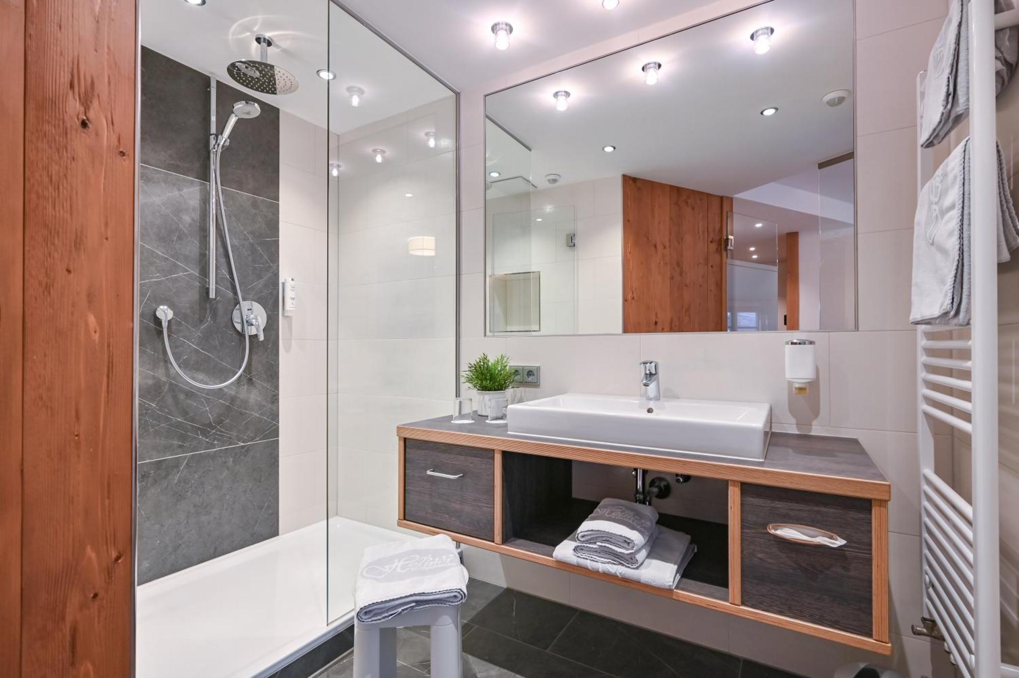שוונגאו Hotel Helmer מראה חיצוני תמונה